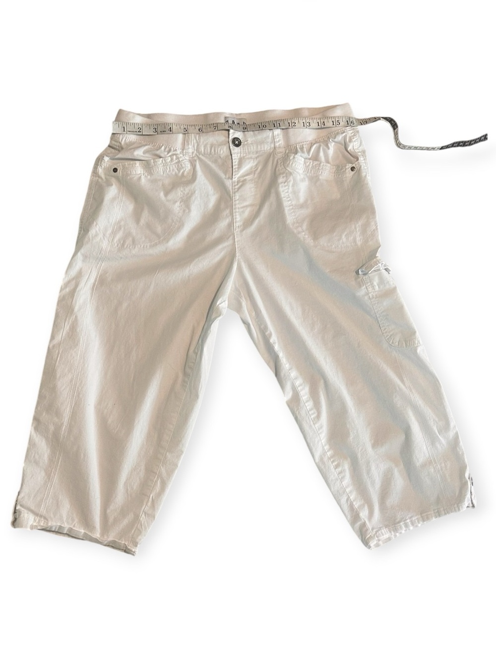 Dash Women’s Lightweight White Capri Cargo Pants - Size Large